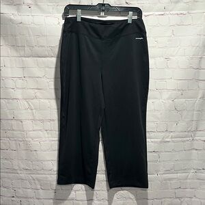 New Balance Black Wide Leg Cropped Ankle‎ Performance Pants Woman’s Size Medium